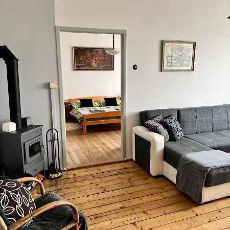 Slunny Byt S Krasnym Vyhledem Apartamento Nové Město nad Metují Exterior foto