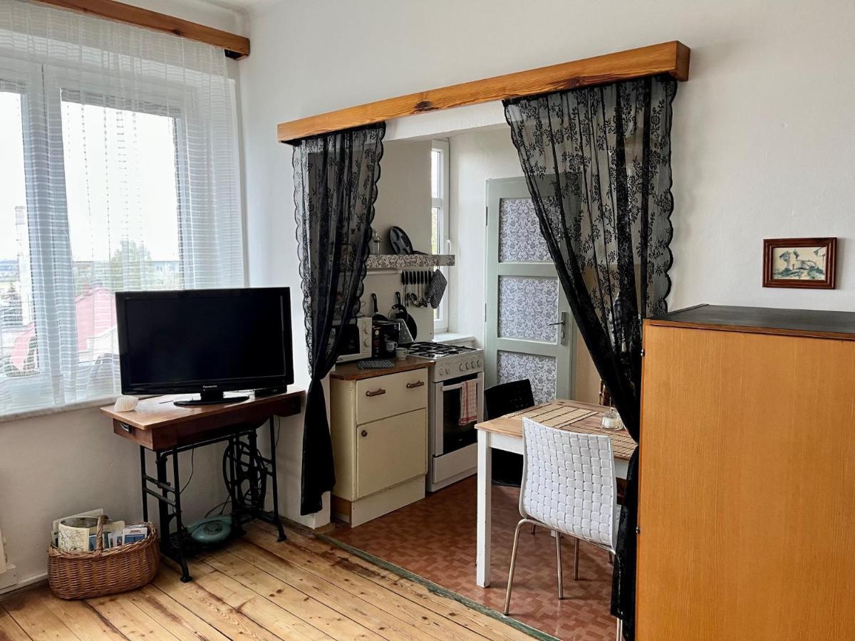 Slunny Byt S Krasnym Vyhledem Apartamento Nové Město nad Metují Exterior foto