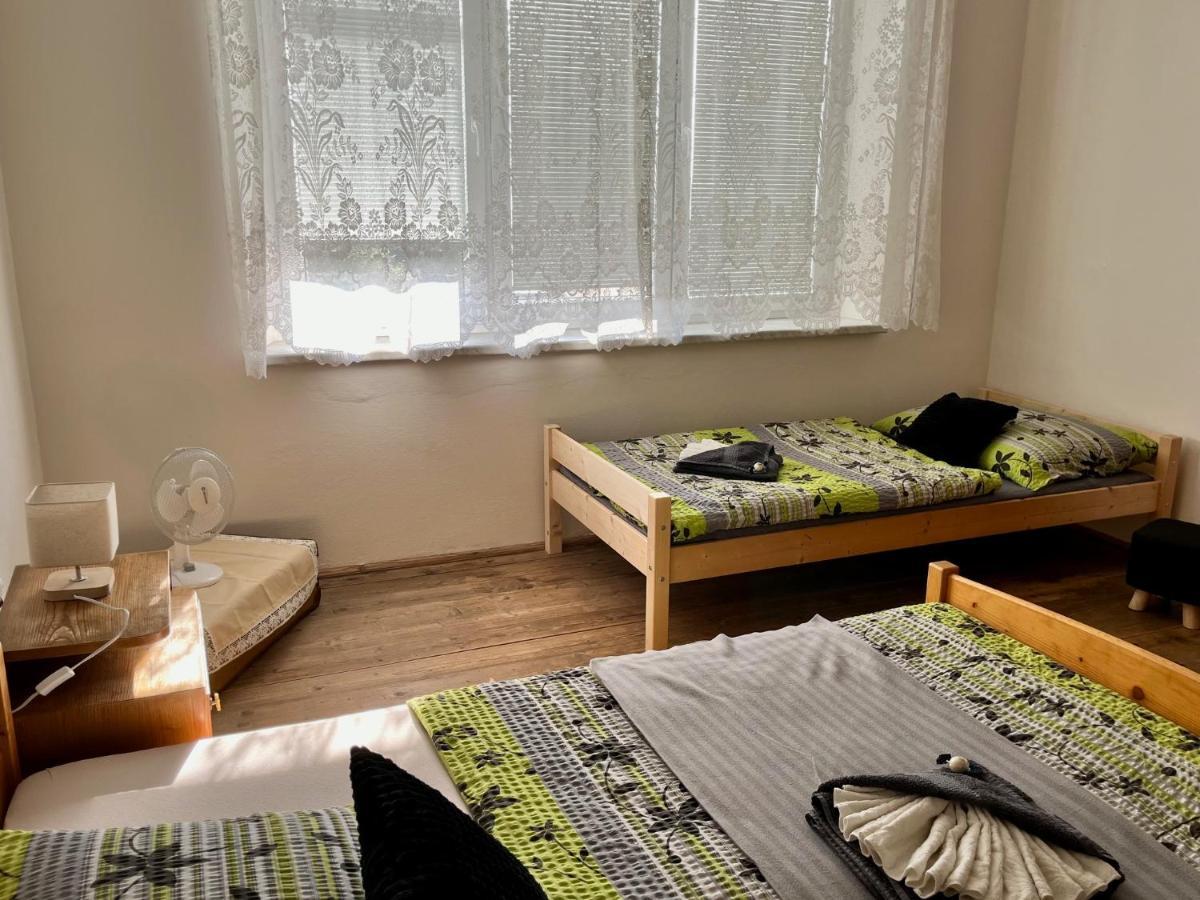 Slunny Byt S Krasnym Vyhledem Apartamento Nové Město nad Metují Exterior foto