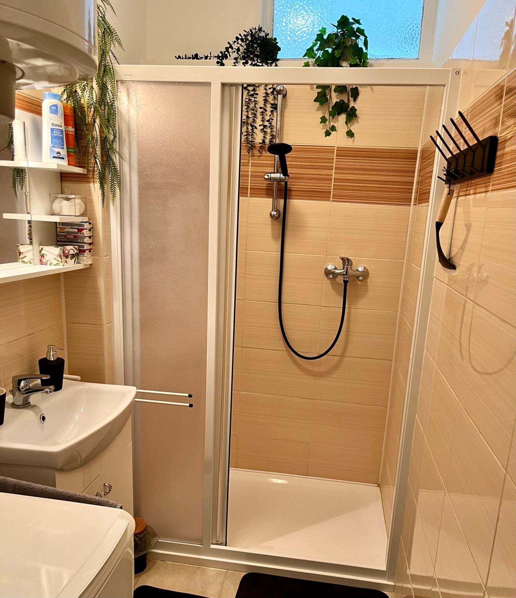 Slunny Byt S Krasnym Vyhledem Apartamento Nové Město nad Metují Exterior foto